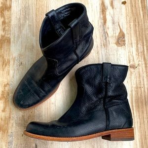 Ariat Two24 Jane size 8 black leather boots